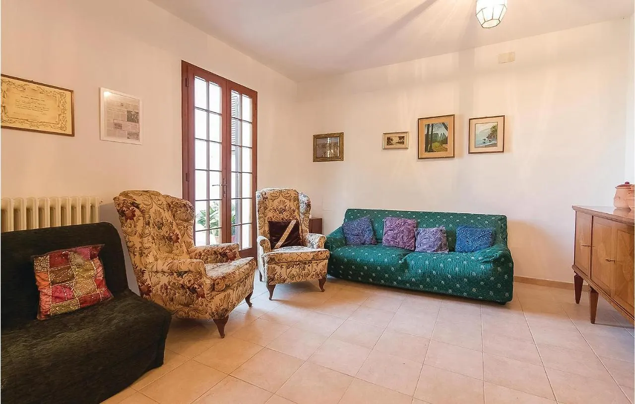 Amazing Apartment In Marti Pi With Kitchen