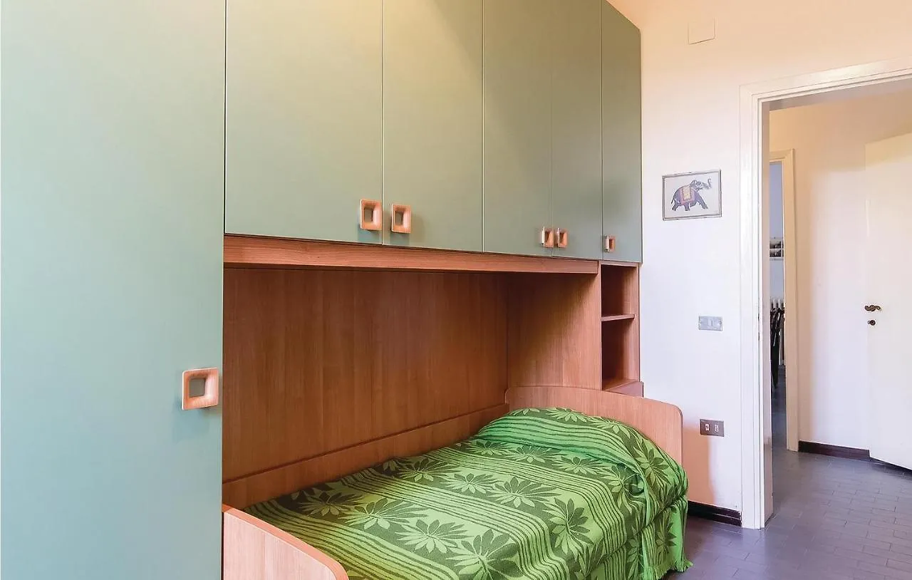 Amazing Apartment In Marti Pi With Kitchen إيطاليا